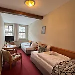 Zum Kanzler Hotel 3*