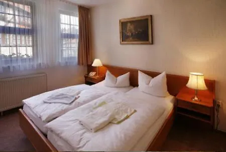 Hotel Zum Kanzler 3*