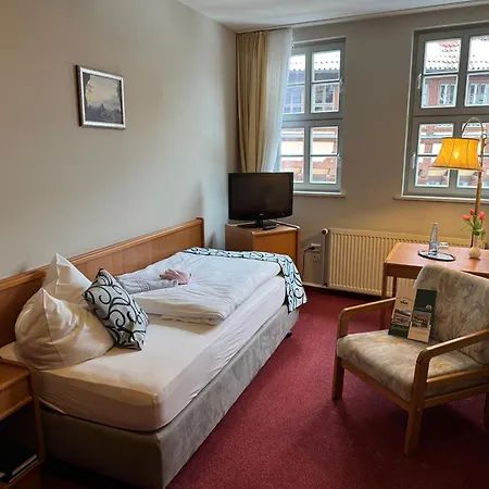 Hotel Zum Kanzler 3*
