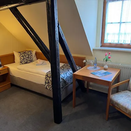 Hotell Zum Kanzler 3*