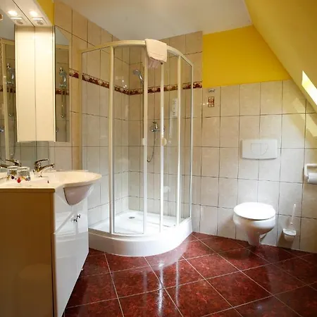 Hotel Zum Kanzler 3*