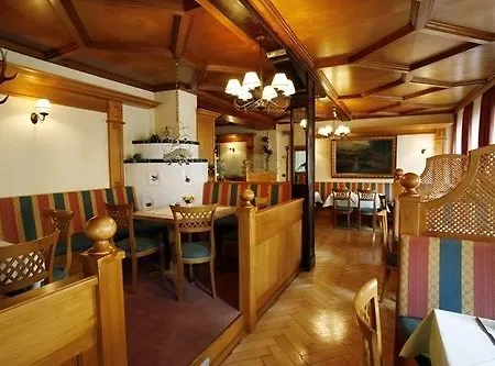 Zum Kanzler Hotel