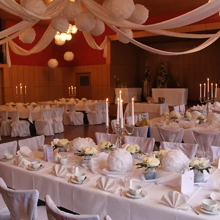 Hotel Zum Kanzler 3*