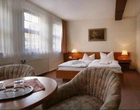 Zum Kanzler ホテル