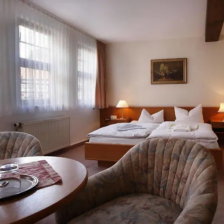 Zum Kanzler Hotel