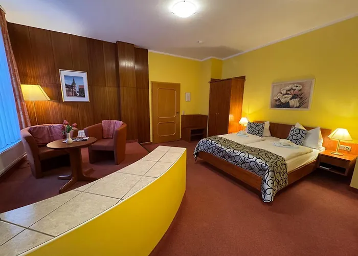 Hotell Zum Kanzler 3*