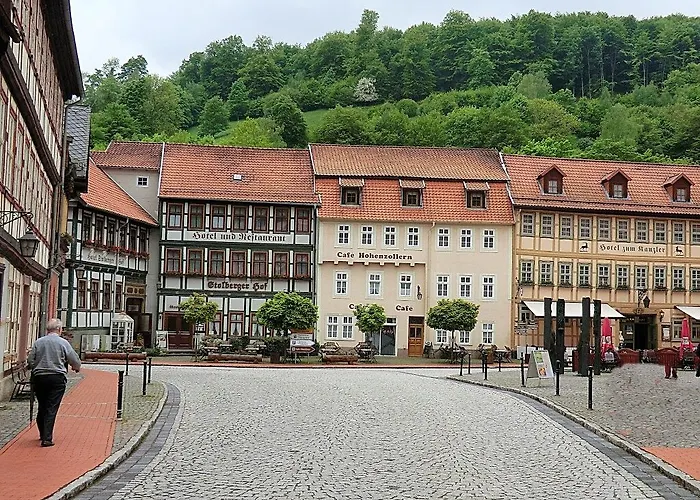 Hotell Zum Kanzler 3*